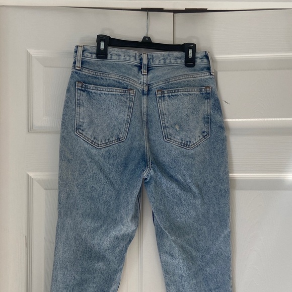 High Rise Mom Jean - Picture 4 of 4